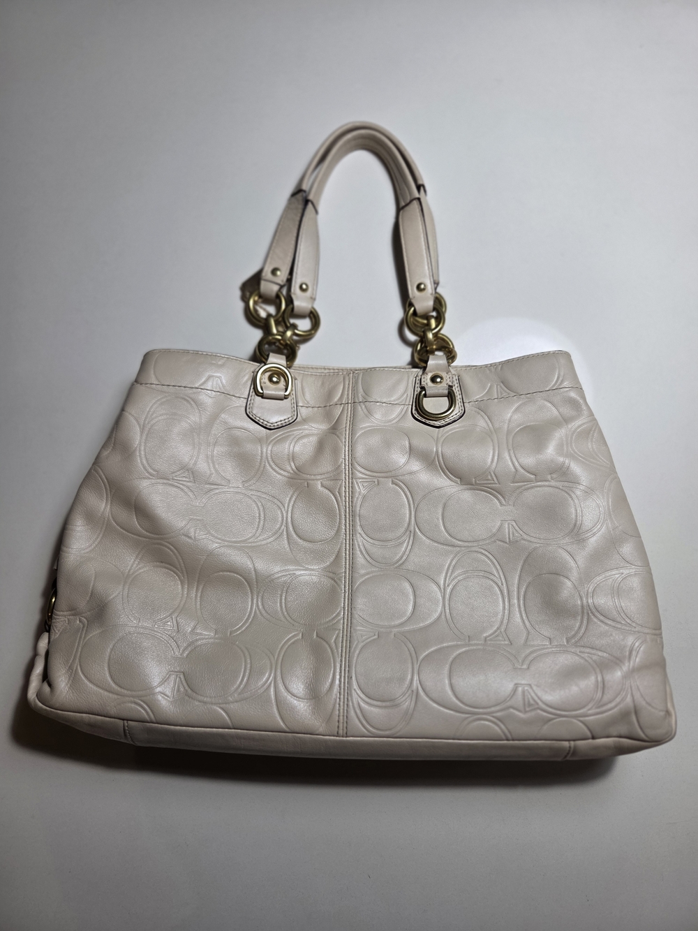 Coach Cream Embossed Leather Tote with Gold Hardware - Picture 3 of 9